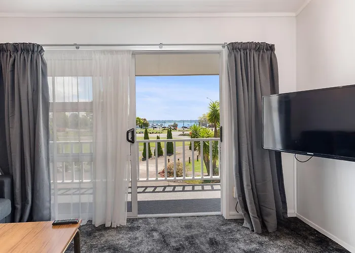 Motel Lake Lodge Motel Rotorua 3*